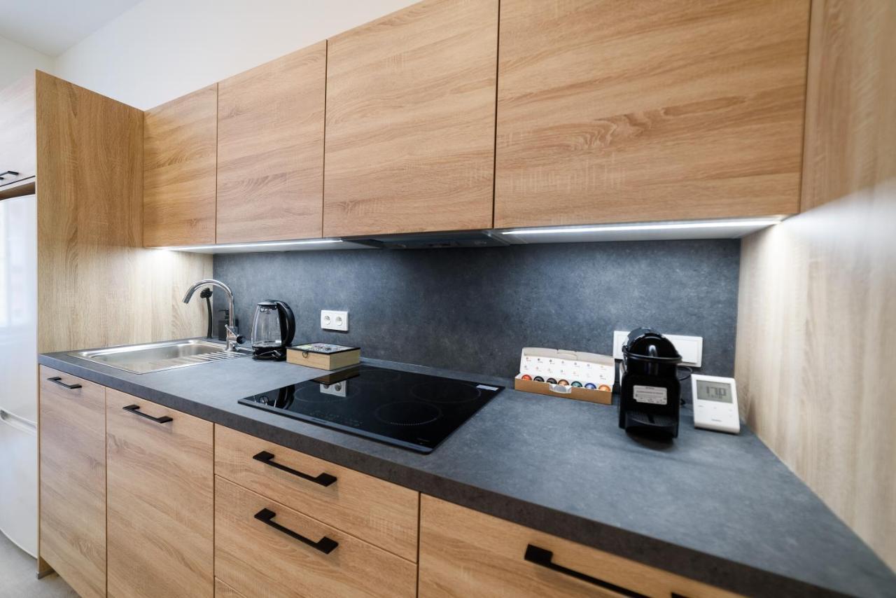 New Apartments Near Dancing House Prague Luaran gambar