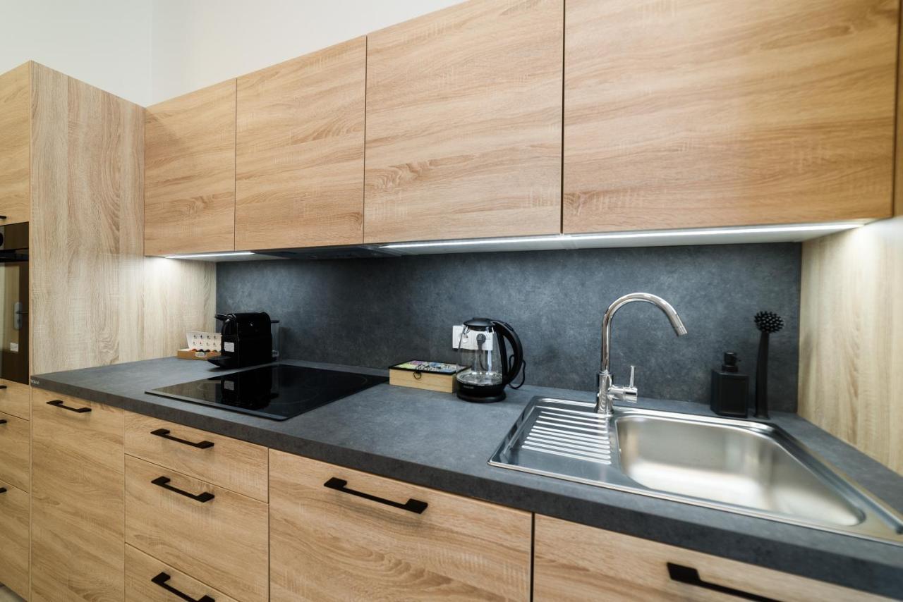 New Apartments Near Dancing House Prague Luaran gambar