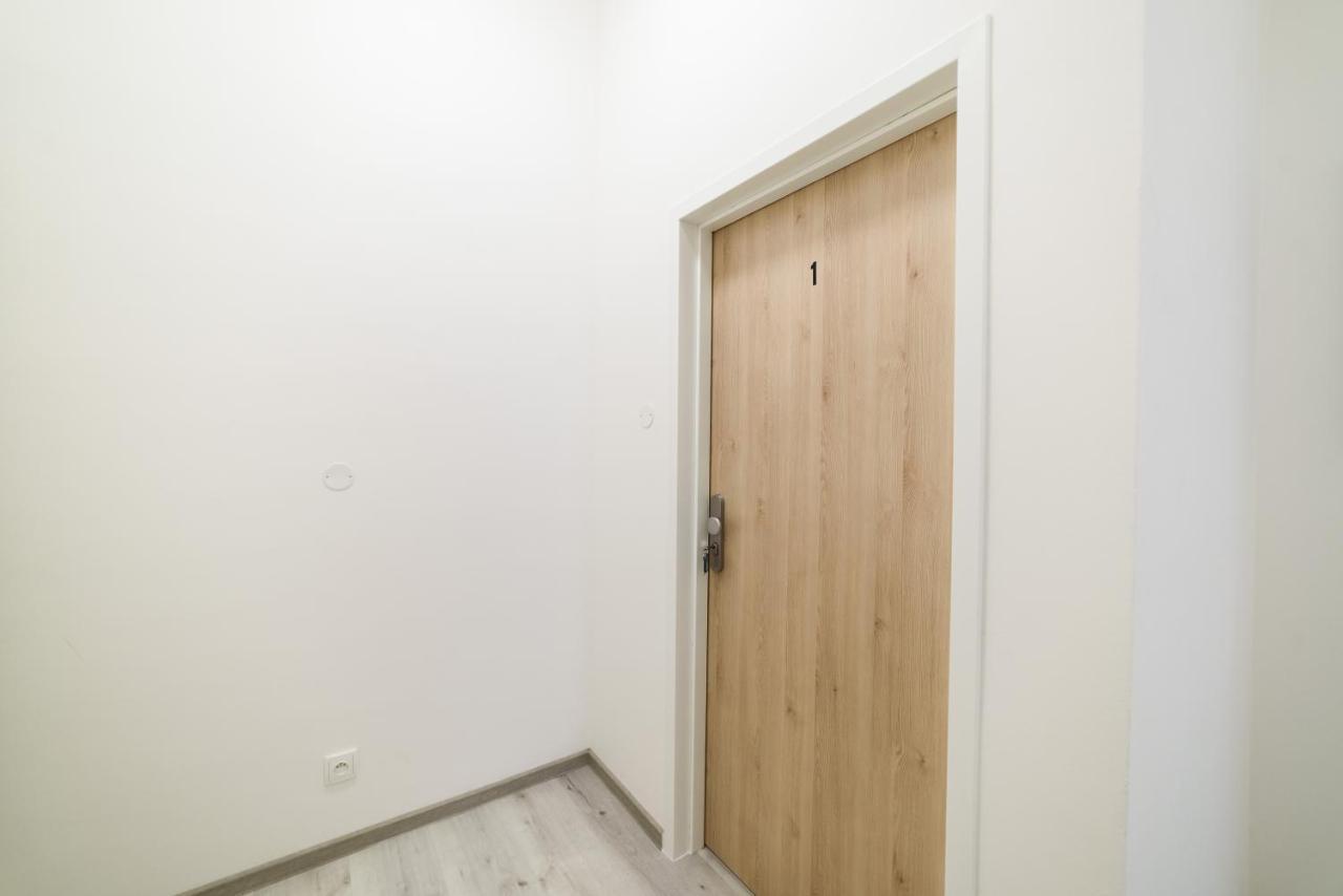New Apartments Near Dancing House Prague Luaran gambar